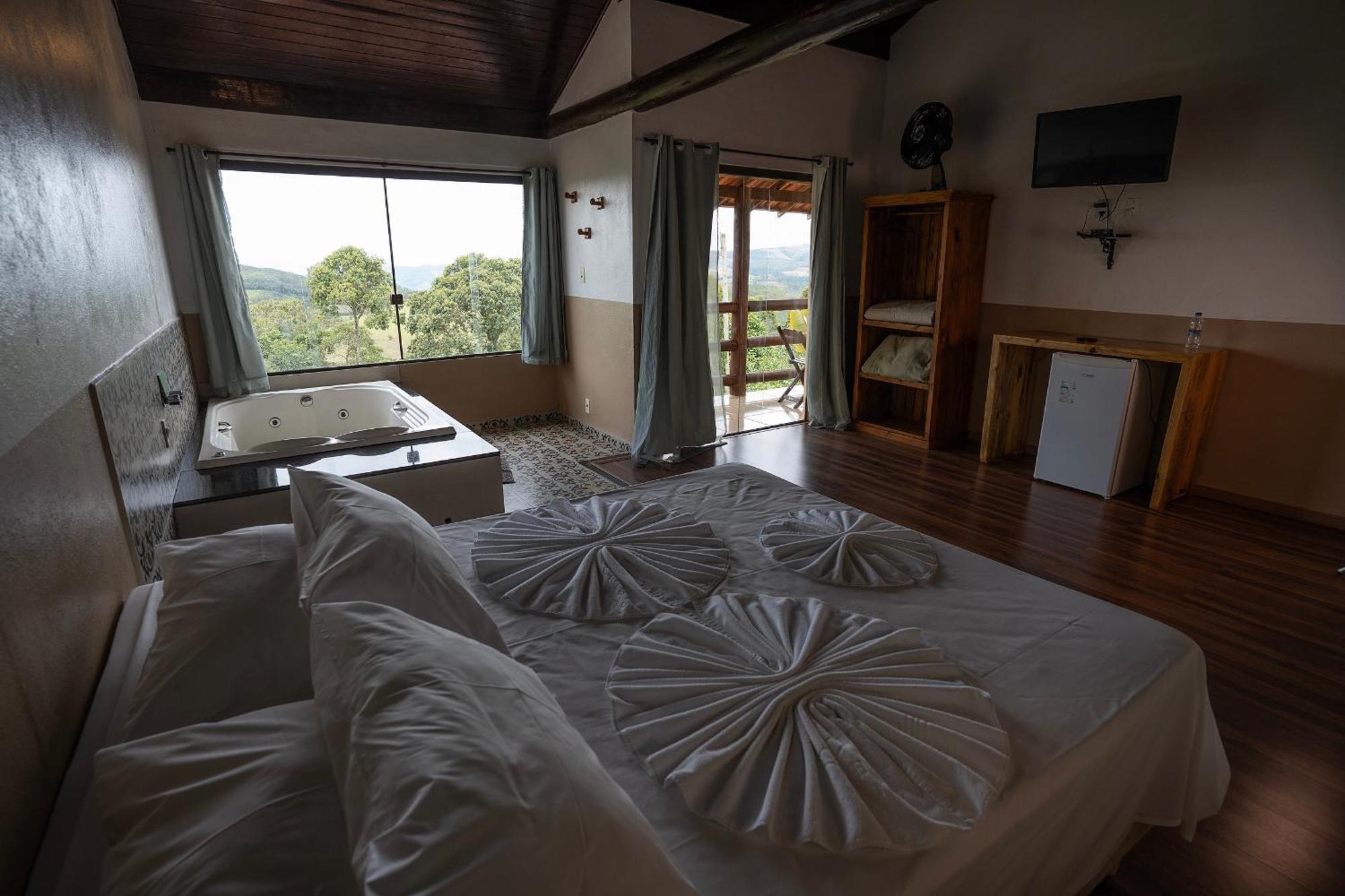 Hotel Alpha Ville Chales Conceicao da Ibitipoca Exterior photo