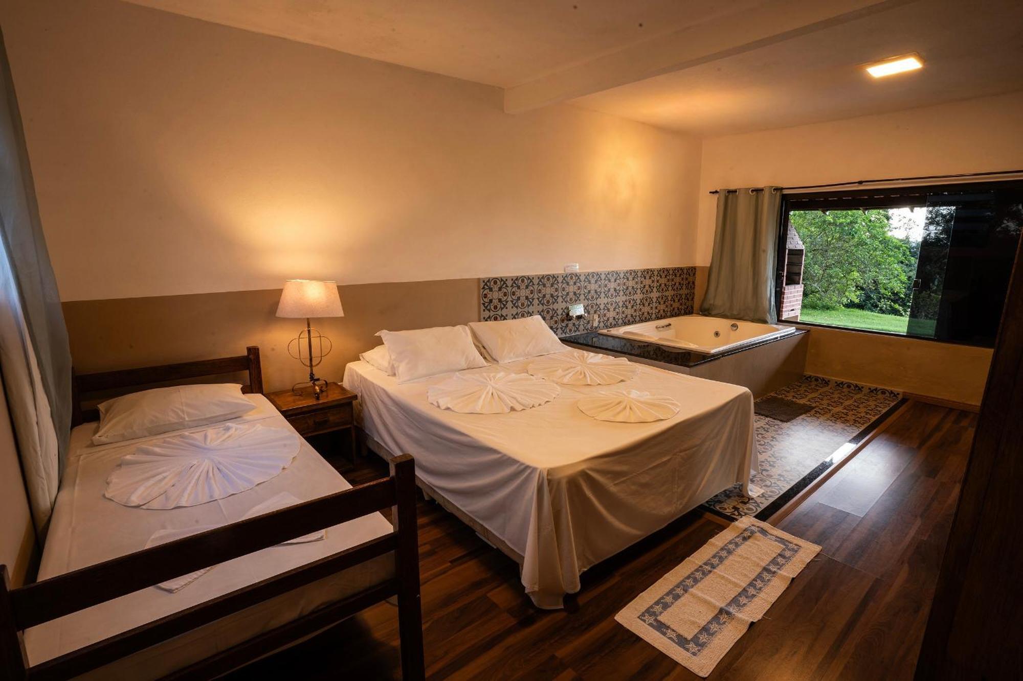 Hotel Alpha Ville Chales Conceicao da Ibitipoca Exterior photo